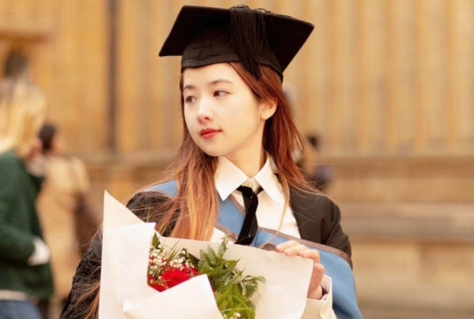 Tất cả sinh viên Đại học Thanh Hoa đều sang nước ngoài hoặc làm CEO thành đạt? Thống kê cụ thể làm rõ lời đồn lâu năm