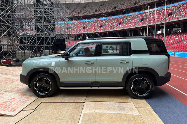 SUV địa hình công suất 409 mã lực, siêu tiết kiệm xăng, giá gần 400 triệu đồng