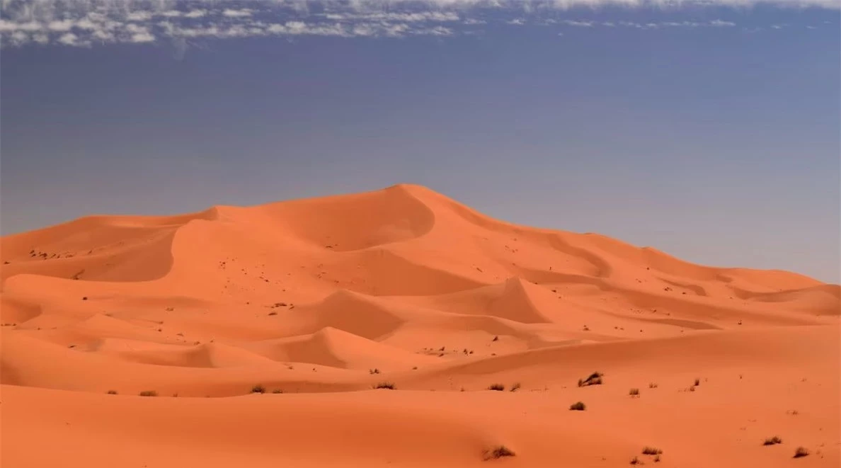 Giải mã bí ẩn đằng sau cồn cát sa mạc lớn nhất thế giới- Ảnh 1.