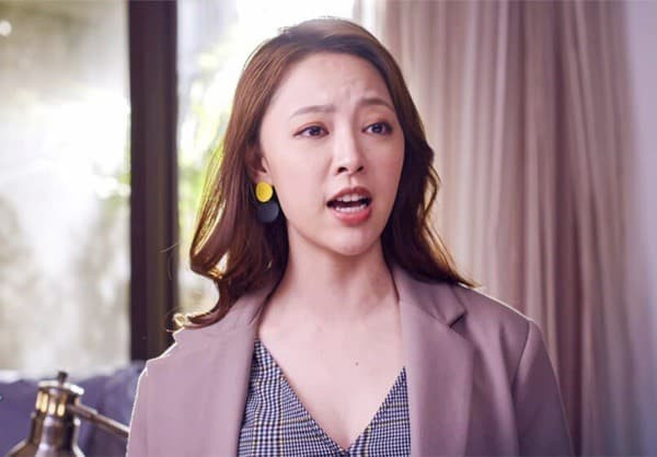 Sau nửa năm yêu bạn gái đại gia, tôi hoảng loạn muốn bỏ của chạy lấy người nhưng cô ấy lại đưa ra một thứ khiến tôi bất lực