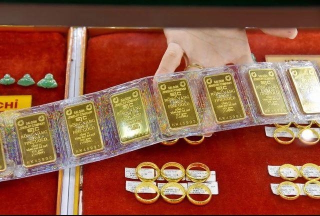 Giá vàng hôm nay ngày 22/3/2024: Bất ngờ lao dốc