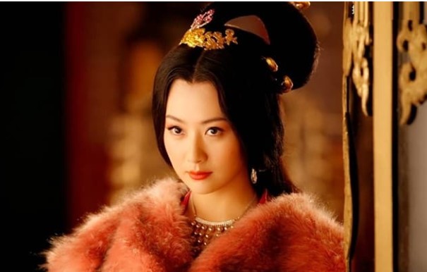 Vị Hoàng hậu Trung Hoa cổ đại 'đẹp tựa báu vật', bị 6 vị Hoàng đế chiếm giữ suốt 60 năm, cuối đời vẫn bị tranh giành chỉ vì quá tài sắc