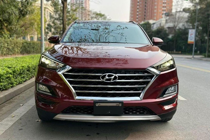 Hyundai Tucson ‘full option’ bán với giá ngang Toyota Yaris Cross sau 5 năm lăn bánh
