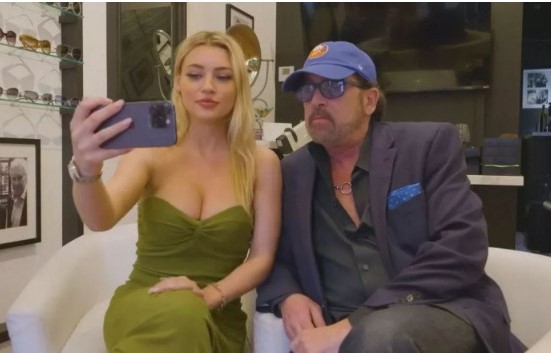 Bỏ bạn trai 62 tuổi để cưới chồng hơn 36 tuổi, 10X nói về cuộc hôn nhân của mình bằng một câu