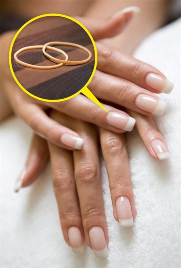 vệ sinh kính mắt, mẹo hai, cách là quần áo 