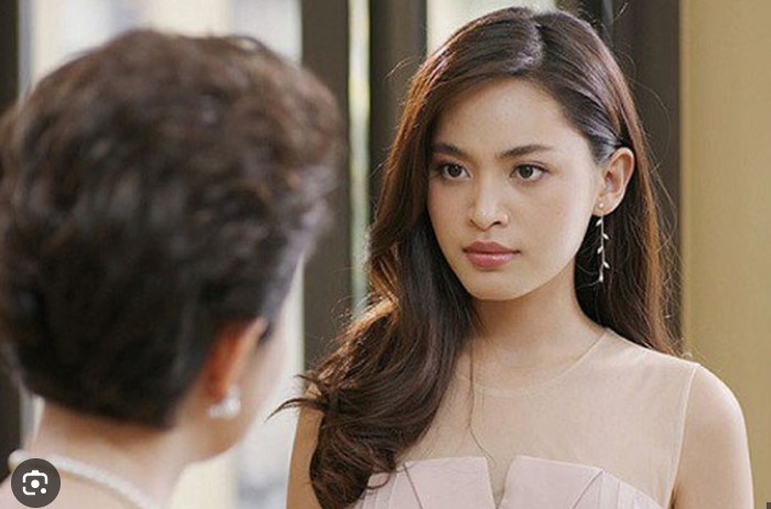 Lần đầu ra mắt, cô gái sốc vì mẹ bạn trai tuyên bố không cho của hồi môn, nhà đất cô mua phải đứng tên chồng