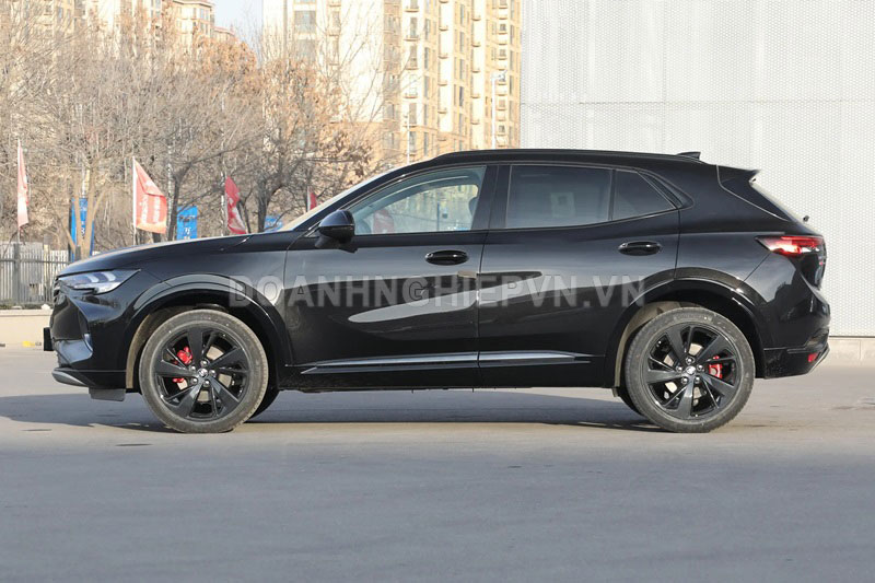 SUV động cơ tăng áp, ngoại hình cá tính, giá hơn 700 triệu đồng