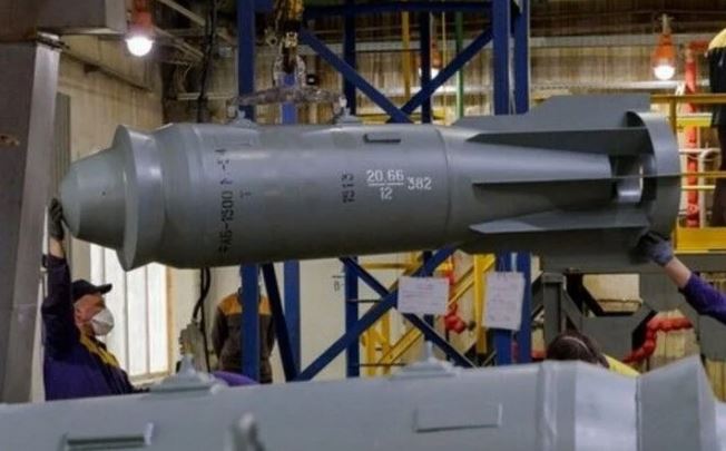 Nga sẽ phá tuyến phòng thủ Ukraine bằng siêu bom FAB-1500?