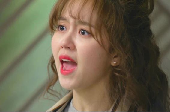 Phải nói mãi người yêu mới chịu đưa vào viện thăm mẹ của cô ấy, thế mà vừa nhìn thấy chúng tôi bác gái nói một câu khiến tôi bối rối