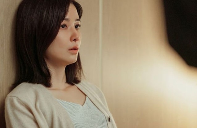 Chồng quyết tâm ly hôn theo nhân tình trẻ, vợ đồng ý ký đơn ly hôn nào ngờ 1 tháng sau cô chết đứng khi phát hiện sự thật động trời