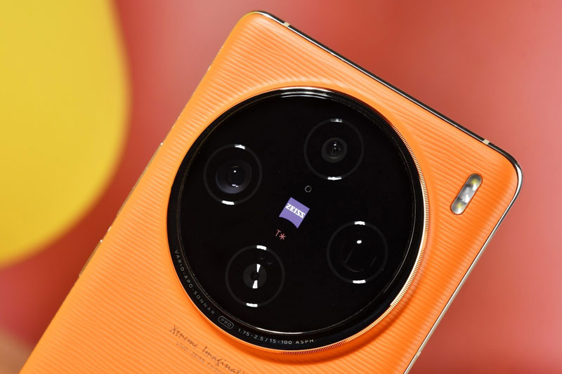 Smartphone cấu hình ‘siêu khủng’, camera chất lượng, sạc 100W, giá hơn 16 triệu đồng