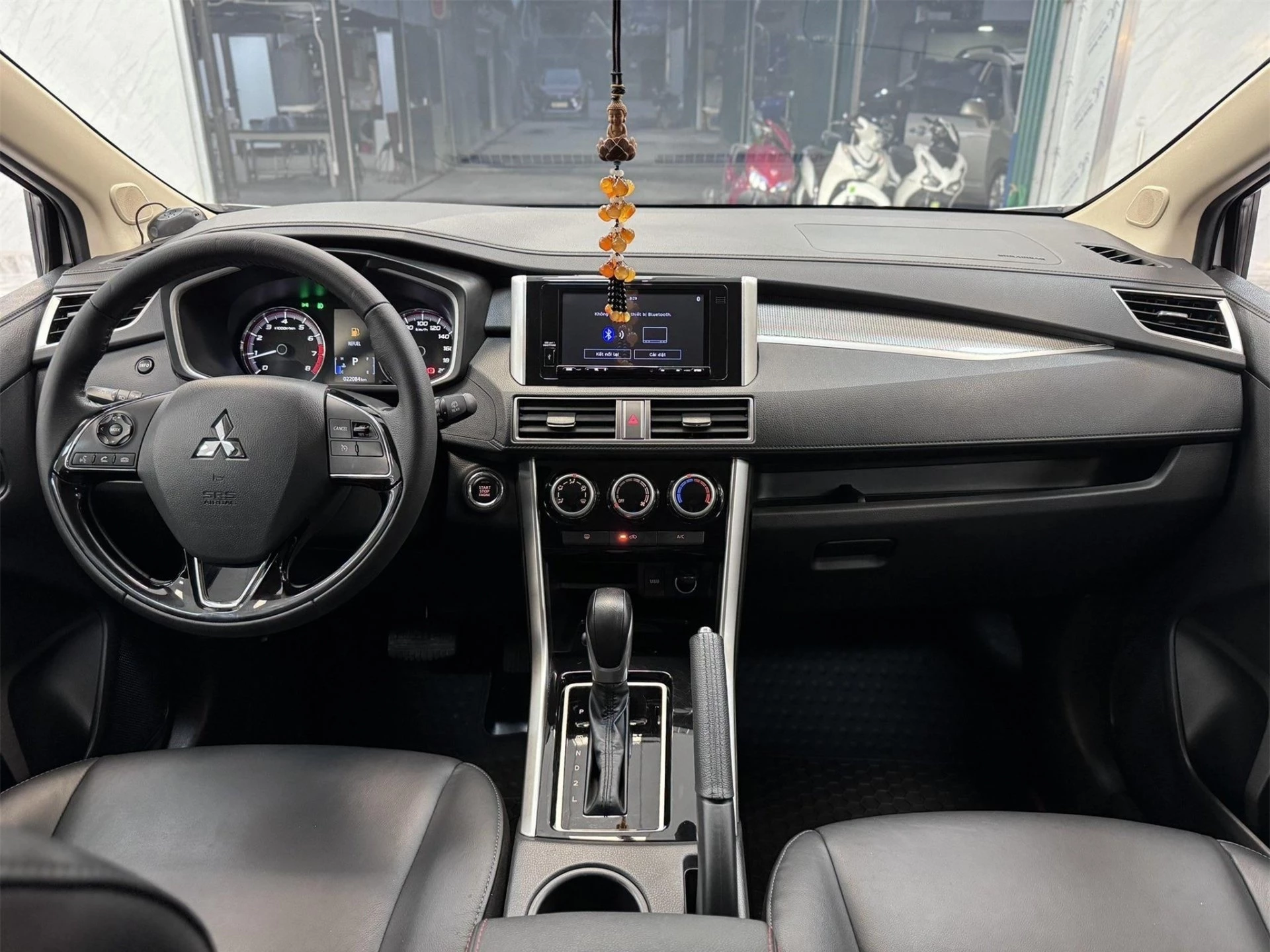 Vua doanh số Mitsubishi Xpander lăn bánh 3 năm rao bán giá bao nhiêu trên sàn xe cũ? 428575