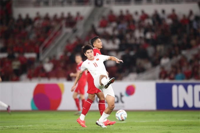 Đội tuyển Việt Nam cần phải vượt qua Indonesia trong trận đấu vào ngày 26/3. Ảnh: NĐ