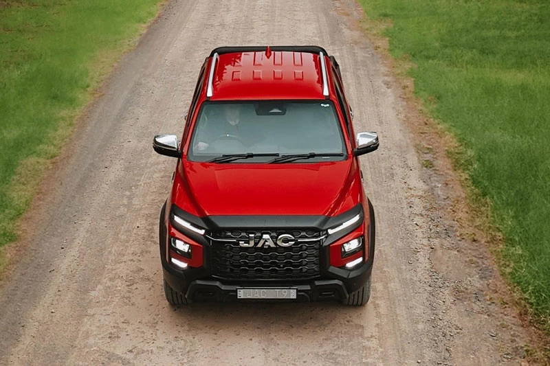 JAC T9.