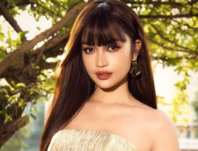 Khi Hoa hậu vướng nghi vấn "dao kéo": Người thăng hạng nhan sắc, người mặt cứng đơ mất nét tự nhiên