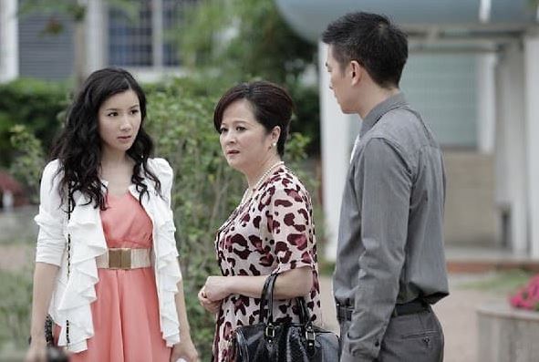 Đưa bạn gái về sống thử nhưng chúng tôi lại gặp sự cố khó đỡ khi mẹ cô ấy cũng chuyển đến ở cùng