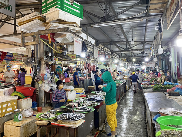 Đà Nẵng: Đầu tư xây mới các chợ đã xuống cấp gặp vướng mắc