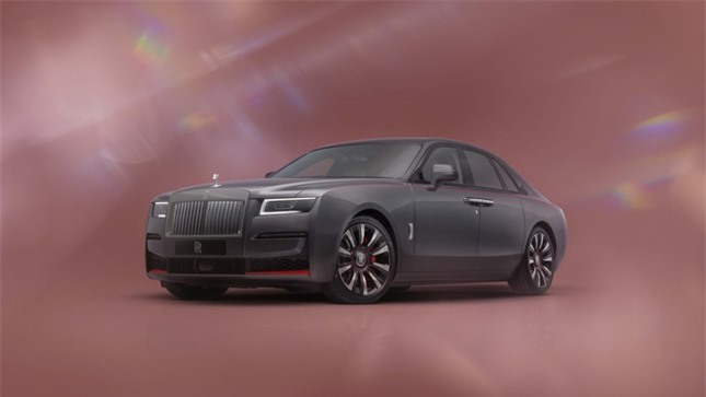 Xế sang Rolls-Royce Ghost Prism kỷ niệm 120 năm thành lập hãng ảnh 1