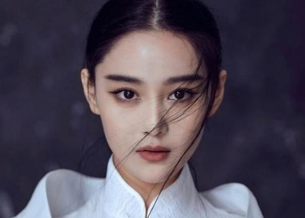 Phụ nữ khí chất luôn biết cách tạo ra vẻ đẹp riêng khiến đàn ông phải 'nghiêng ngả'