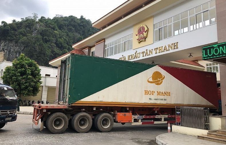 Xây dựng cửa khẩu thông minh gắn với kiểm soát nông sản xuất nhập khẩu