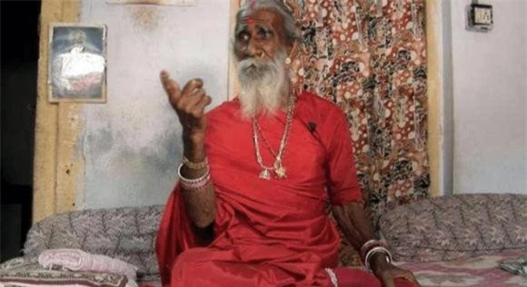 nhà sư nhịn ăn 78 năm, nhà sư ấn độ, Ấn Độ