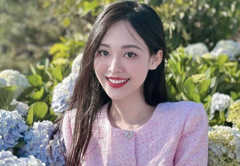 Ngắm nét nữ tính của Á hậu Trịnh Thùy Linh