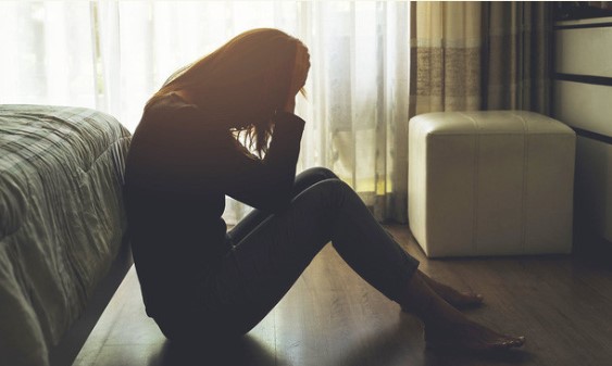 Hai mẹ con tôi ở nhà anh trai chơi được vài ngày đã bị chị dâu tìm mọi cách đuổi về, để rồi khi phát hiện lý do tôi thực sự thương anh trai vô cùng