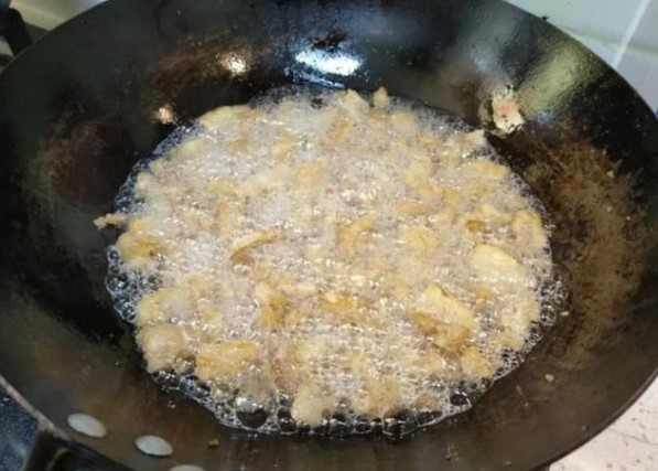 Thêm loại hạt này khi rán mỡ lợn, mẻ nào mẻ nấy trắng tinh, thơm nức, không lo bị vàng hay hôi