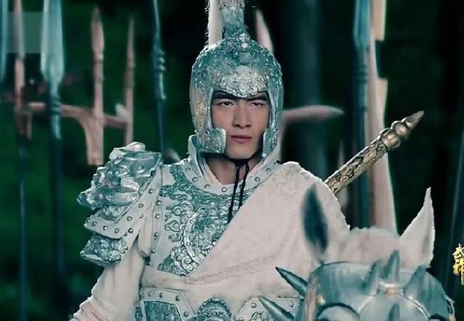 Hoàn mỹ nhất Tam Quốc, mạnh hơn Lã Bố, vì sao người này không được Lưu Bị trao binh quyền?