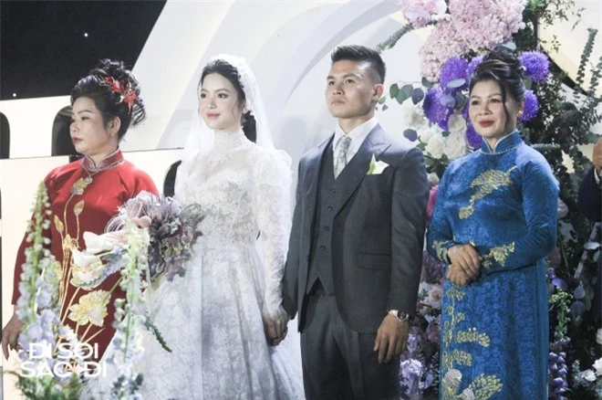 Visual Quang Hải và bà xã Chu Thanh Huyền trong ngày cưới (Ảnh: TX)