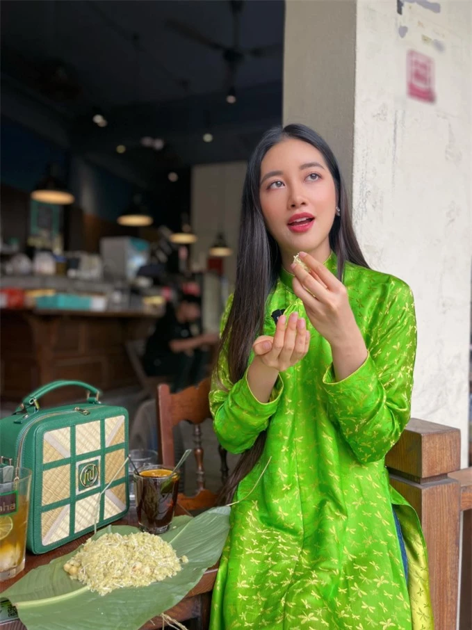 Nữ MC đám cưới Quang Hải: Từng đầu tư 400 triệu thi hoa hậu, giờ là TikToker review từ nhà hàng sang xịn đến gói xôi 5k 