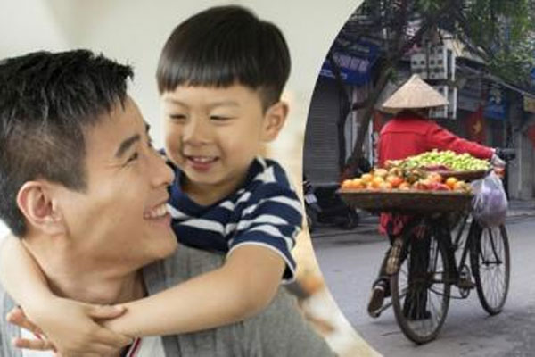 Đưa con trai đến gặp bạn gái mới, bất ngờ thằng bé chỉ vào người phụ nữ bán trái cây ven đường và nói một điều khiến tôi chết lặng