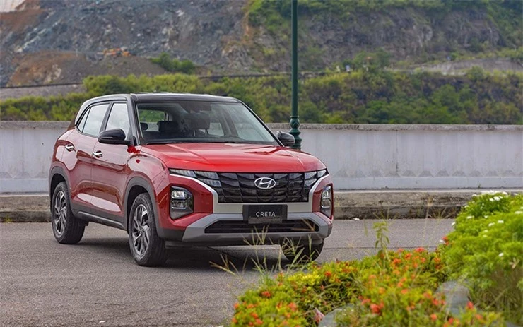 Giá Hyundai Creta lăn bánh mới nhất đầu tháng 1/2024: Rẻ so với chất lượng, Kia Seltos khó sánh vai ảnh 1