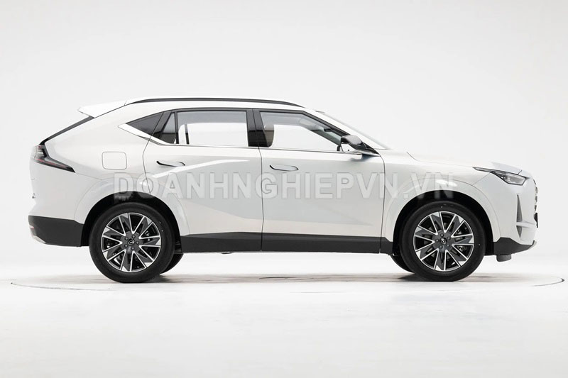 Chiêm ngưỡng đối thủ đáng gờm của Honda CR-V, giá ‘hạt dẻ’