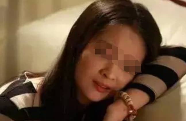 Quên tắt máy sau khi nói chuyện với chồng, nghe được những điều vợ tâm sự với con, chồng liền bất ngờ đưa ra quyết định ly hôn