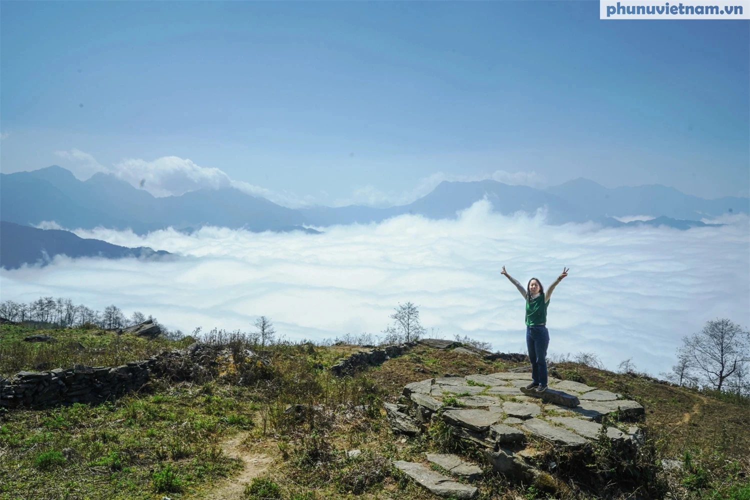 Ngắm biển mây ở thôn cao nhất Việt Nam - Ảnh 12.