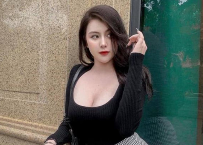 Chiêm ngưỡng thân hình bốc lửa của hot girl Việt lai Mỹ