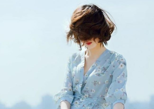 Phụ nữ thông minh thản nhiên đón nhận sóng gió, không bao giờ gục ngã khi hôn nhân tan vỡ