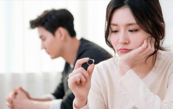 Lời tự thuật của một người đàn ông đã kết hôn: Trong cuộc hôn nhân 5 năm, tôi đã dần dần hết yêu vợ mình như thế nào…