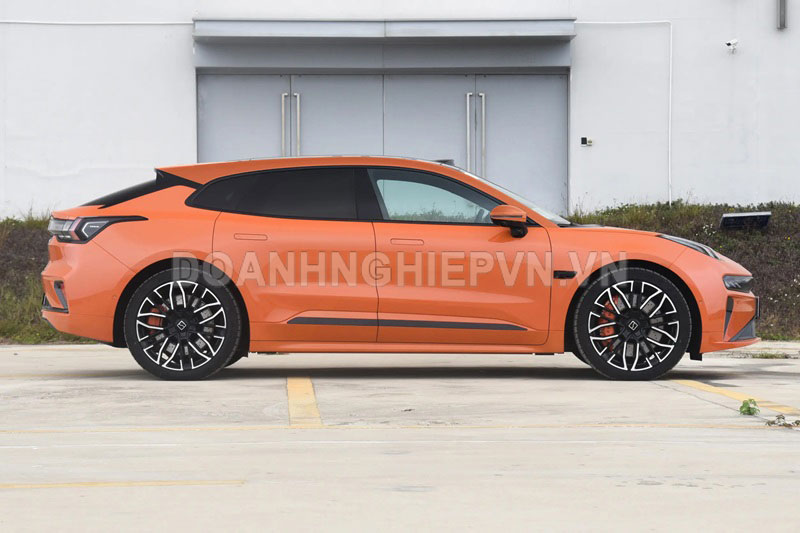 Xe hơi công suất 789 mã lực, giá ‘mềm’ nhận hơn 30.000 đơn đặt hàng sau 1 tháng ra mắt