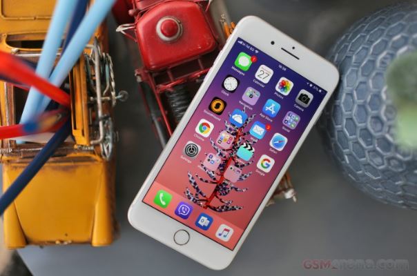iPhone 8 Plus huyền thoại vẫn chưa hết hot, camera ngang ngửa iPhone 15, giá chỉ hơn 3 triệu