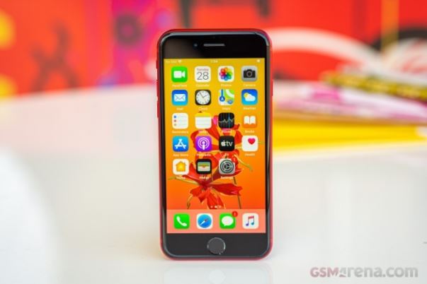 Mẫu iPhone nhỏ gọn, giá chỉ hơn 2 triệu, nhưng mạnh ngang iPhone 11 mới đập hộp gần 10 triệu