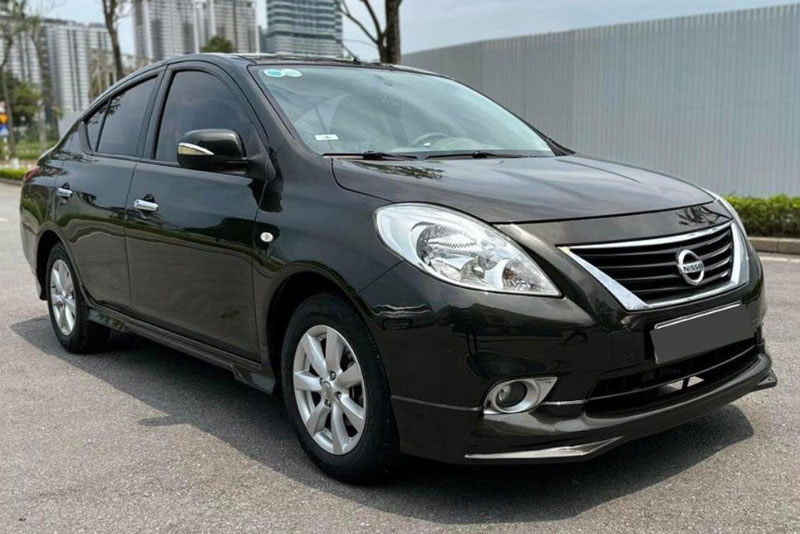 Hàng hiếm Nissan Sunny lăn bánh 7 năm mất 50% giá trị ban đầu