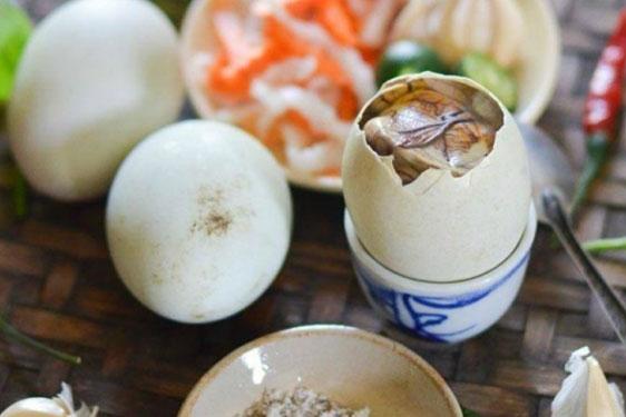 Đại kỵ khi ăn trứng vịt lộn, cần phải biết kẻo 'rước độc' vào người