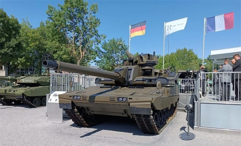 Mẫu trình diễn công nghệ của xe tăng đầy hứa hẹn thuộc dự án MGCS từ công ty KNDS tại triển lãm Eurosatory 2022.