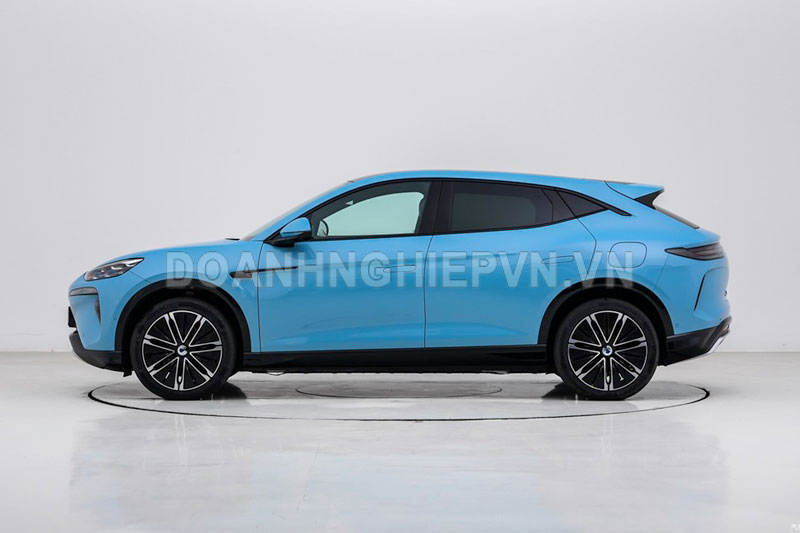 SUV &#x111;&#x1EB9;p nh&#x1B0; xe Porsche, c&#xF4;ng su&#x1EA5;t 530 m&#xE3; l&#x1EF1;c, gi&#xE1; h&#x1A1;n 780 tri&#x1EC7;u &#x111;&#x1ED3;ng