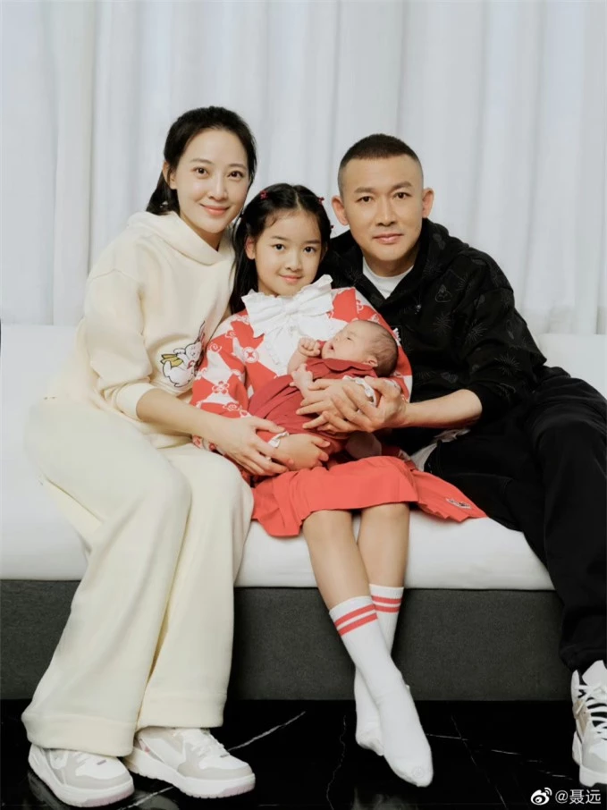 Gia đình hạnh phúc của Nhiếp Viễn - Tần Tử Việt