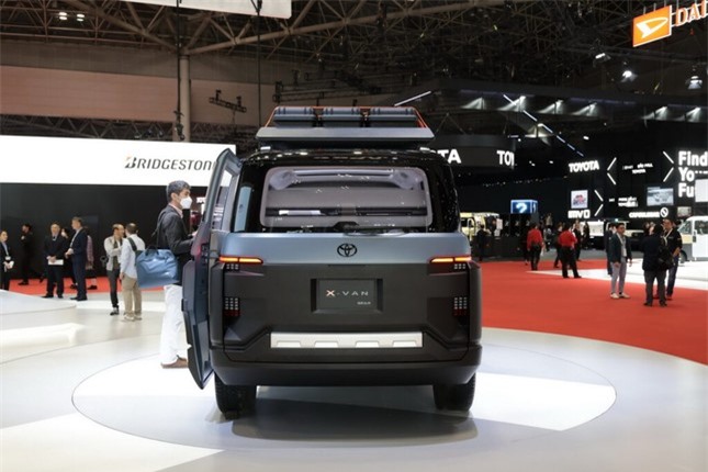Toyota có thể sớm ra mắt MPV mới mang phong cách off-road ảnh 5