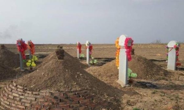 'Ba điều cấm kỵ' trong chôn cất ở nông thôn: Có rắn trong lòng đất, quan tài không nâng lên được và còn một điều nữa cần lưu ý