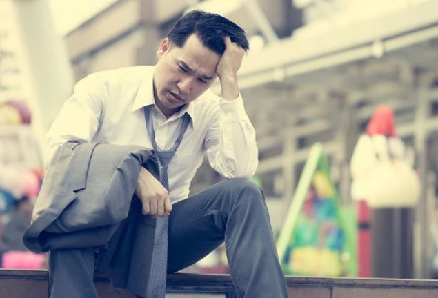 Đến bệnh viện để ngăn người yêu phá thai, tôi gặp cô ấy đang nói chuyện cùng bác sĩ, nghe lén cuộc hội thoại giữa họ mà tôi thấy rùng mình